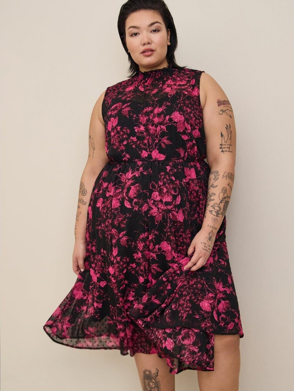 Torrid Clip Dot Mock Neck Floral Fuschia & Black Midi Dress Women's Plus 2X - Picture 10 of 10